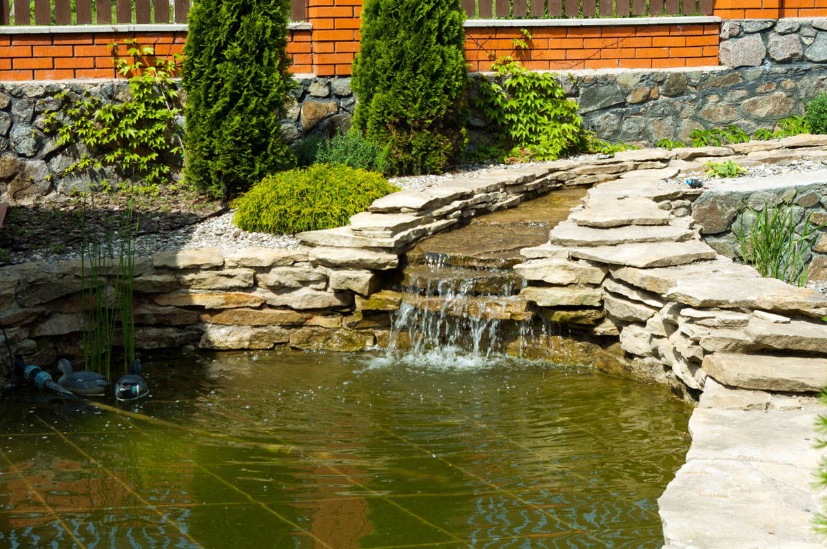 landscape-garden-water-featrure-vancouver